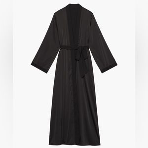 Savage X Fenty Satin Maxi Robe - Black Caviar